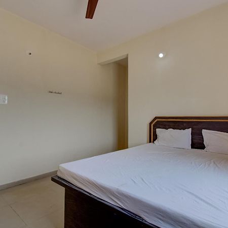 Spot On R D Homestay 1 Dispur Εξωτερικό φωτογραφία